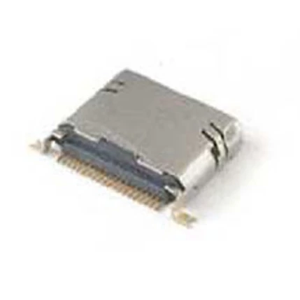 Samsung E250/D900, Töltőcsatlakozó