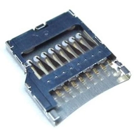 Nokia Lumia 520/525/530/630/635/640/700/730/735, Memóriakártya olvasó