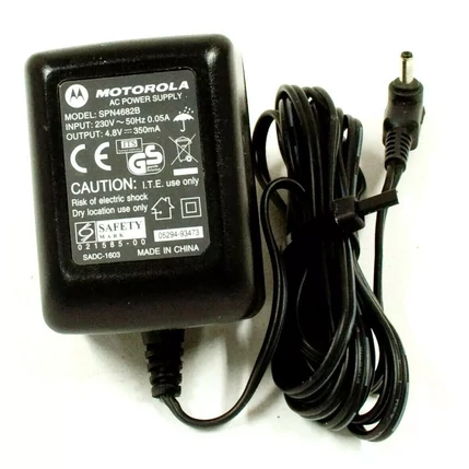 Motorola SPN4682B C250/C330/C350/C380/C650/V220 4.8V 350mA, Hálózati töltő (GYÁRI)